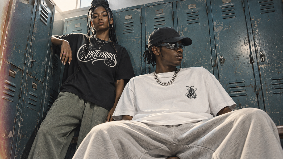 How to Style an Oversized T-Shirt: 7 Men's Streetwear Outfit Ideas (2026)
