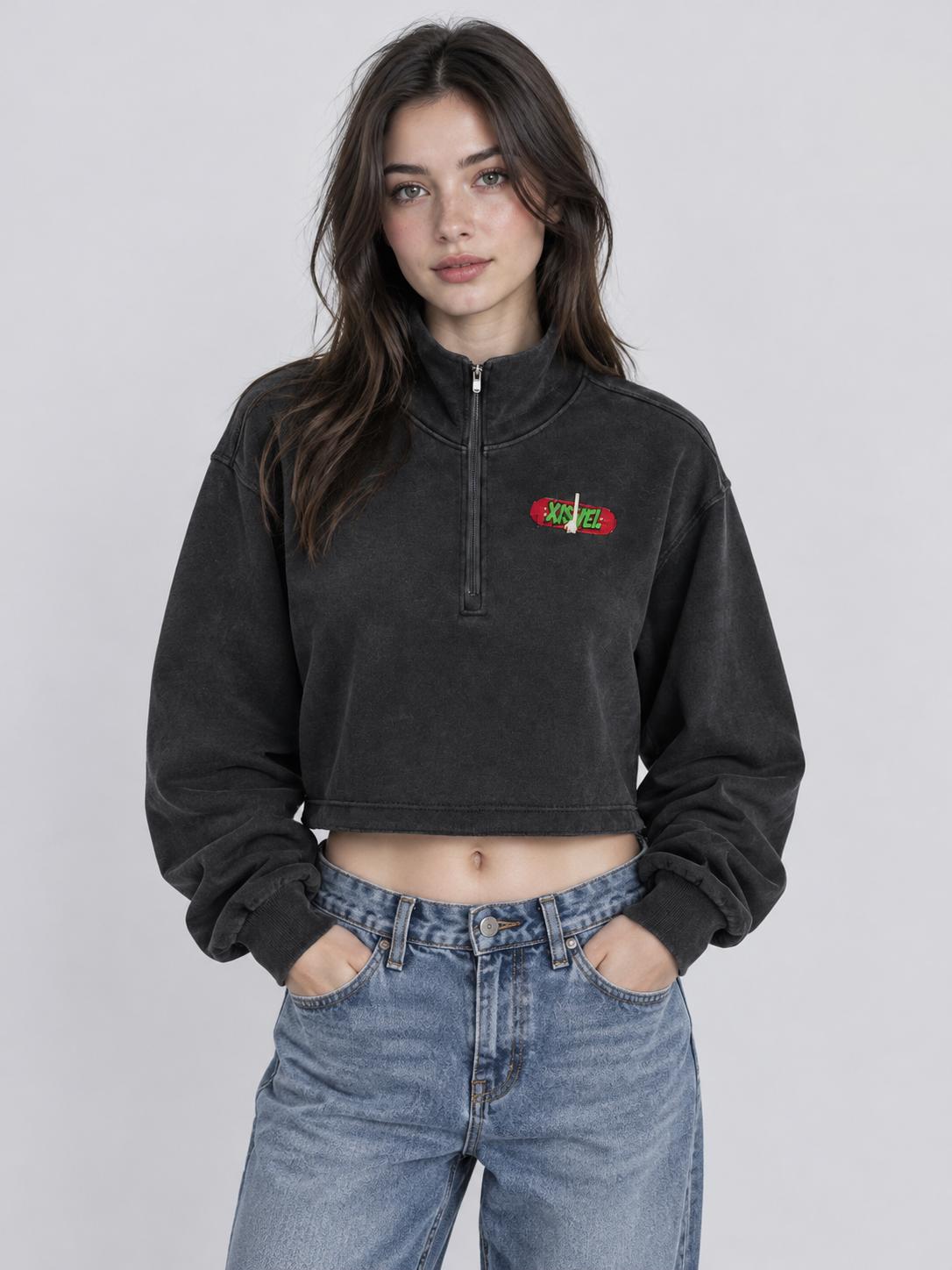 Women's Skate Silhouette Cropped Half Zip Sweatshirt
