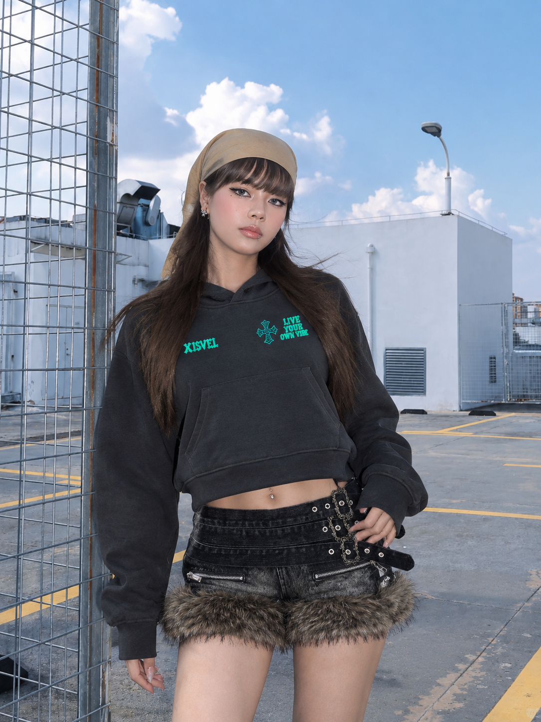 Women Cross Graphic Cropped Pullover Hoodie